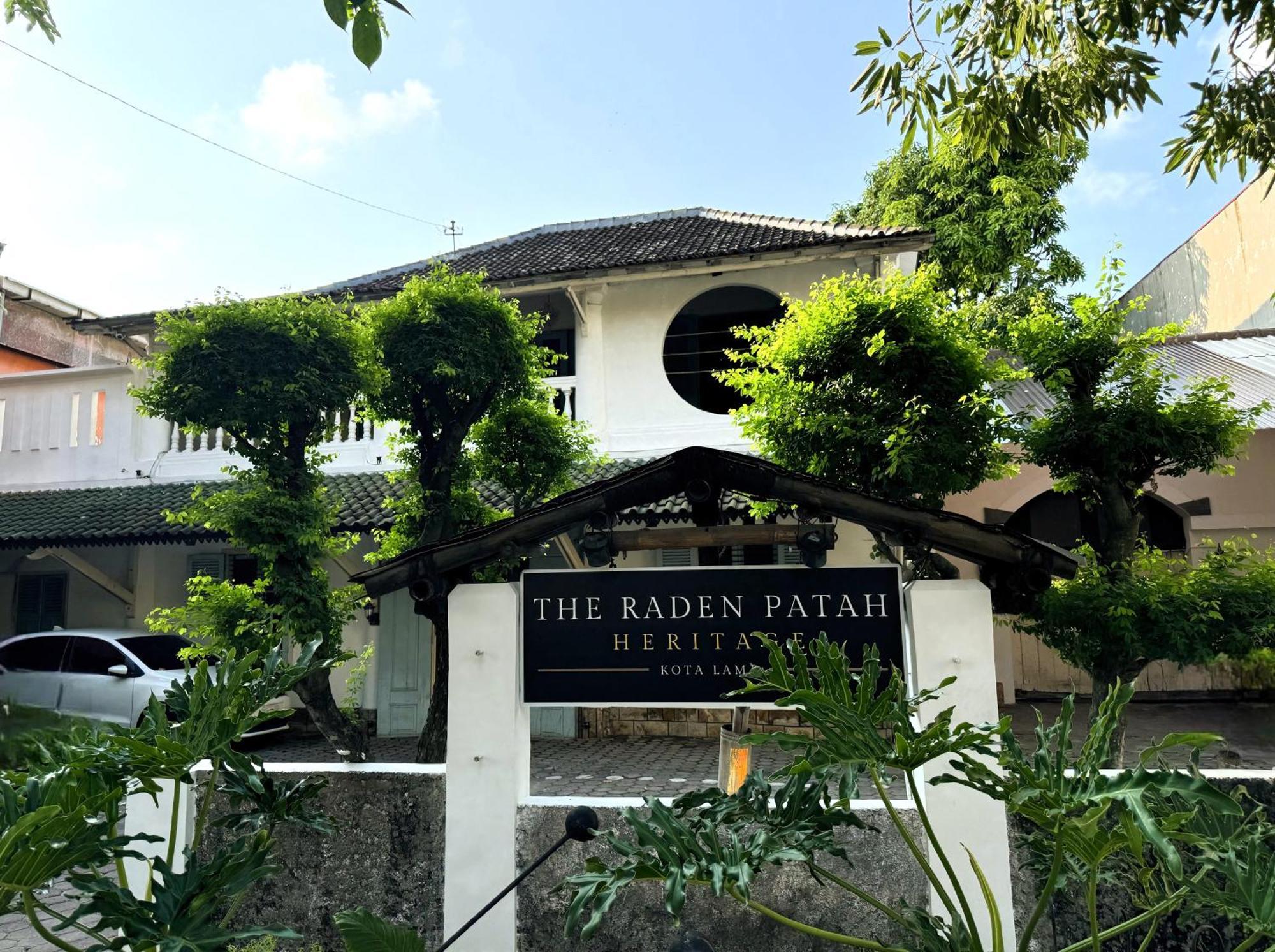 The Raden Patah Heritage Kota Lama Semarang Exterior photo
